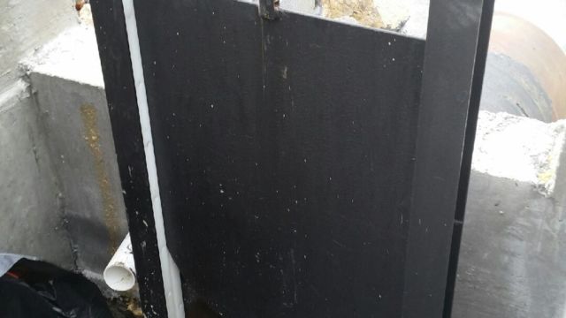 Slide Gate